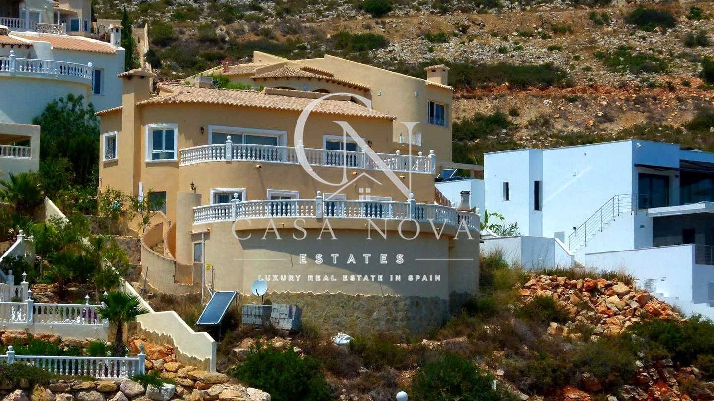 5 bedroom Villa for sale in Cumbre del Sol with pool garage - € 710,000 (Ref: 10039085)