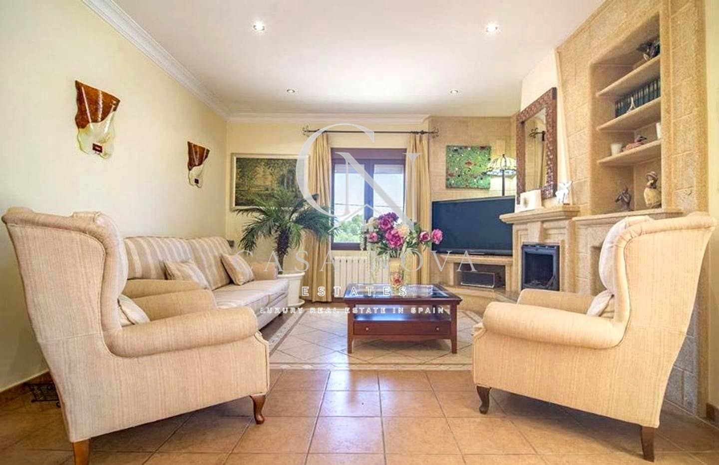 4 bedroom Villa for sale in Teulada - € 890,000 (Ref: 10040298)
