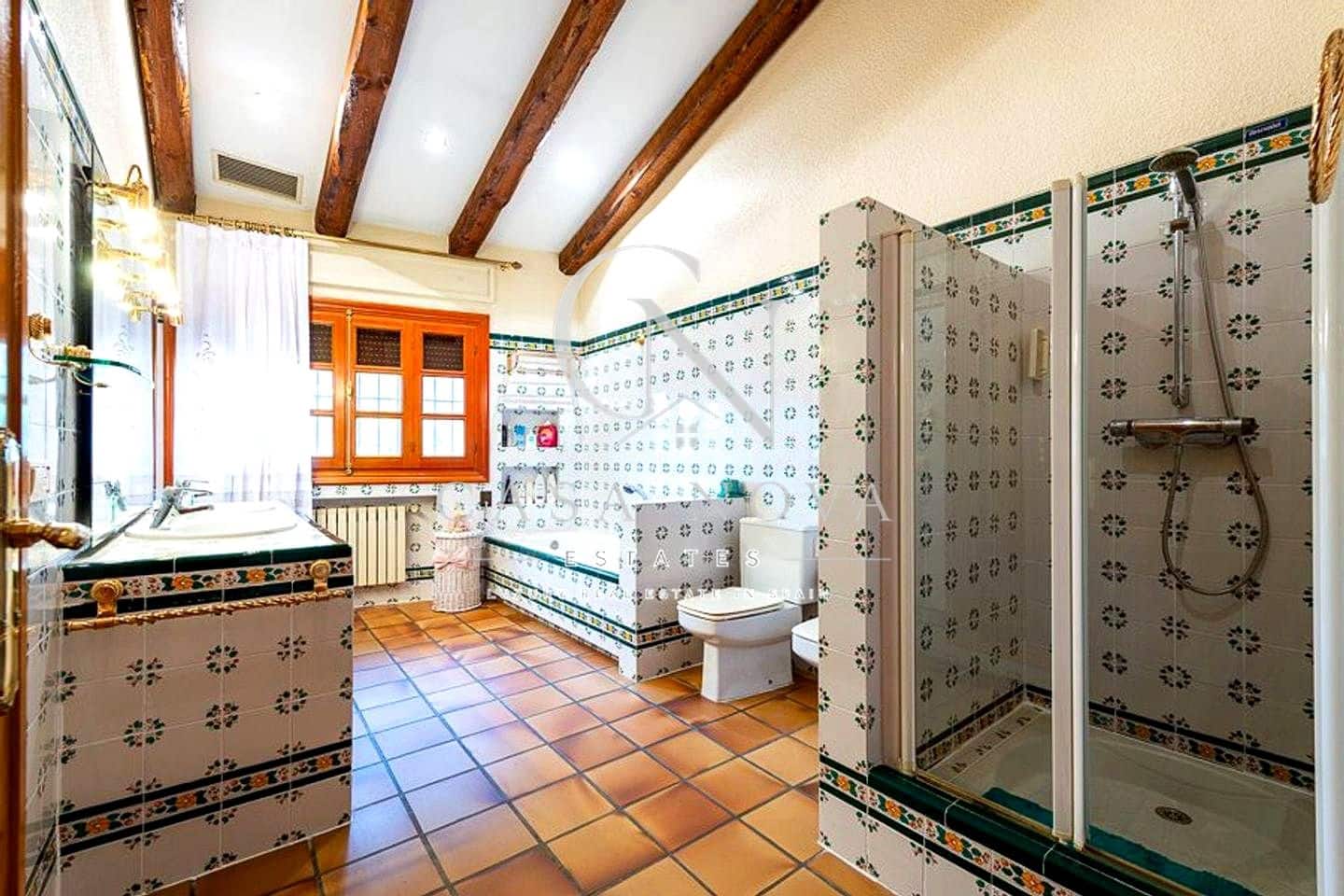 8 slaapkamer Villa te koop in L'Eliana - € 2.175.000 (Ref: 10040299)