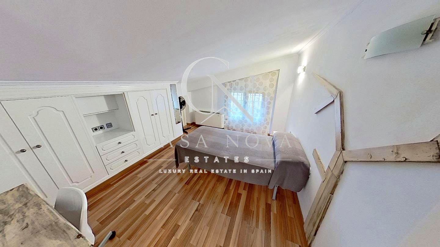 10 slaapkamer Villa te koop in Denia - € 899.000 (Ref: 10040300)