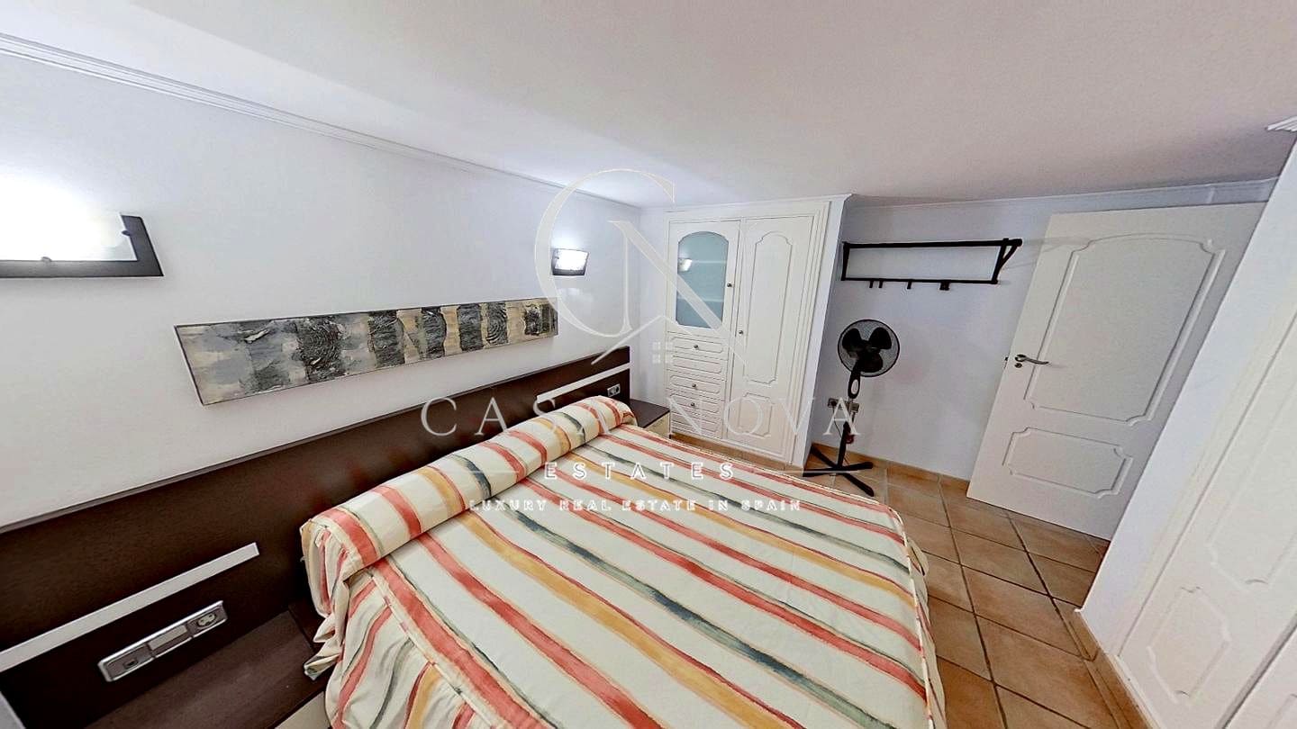 10 slaapkamer Villa te koop in Denia - € 899.000 (Ref: 10040300)