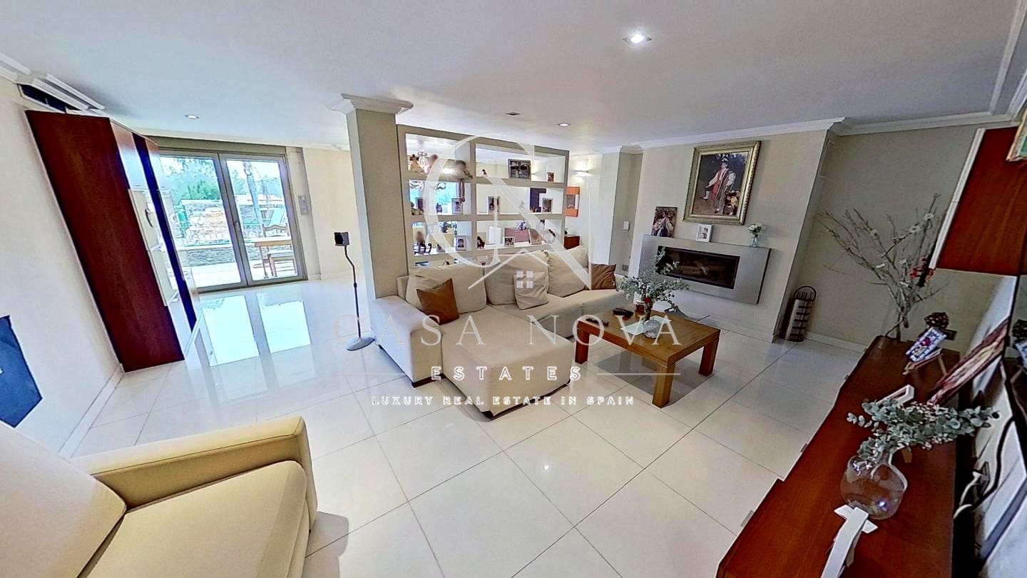 10 slaapkamer Villa te koop in Denia - € 899.000 (Ref: 10040300)