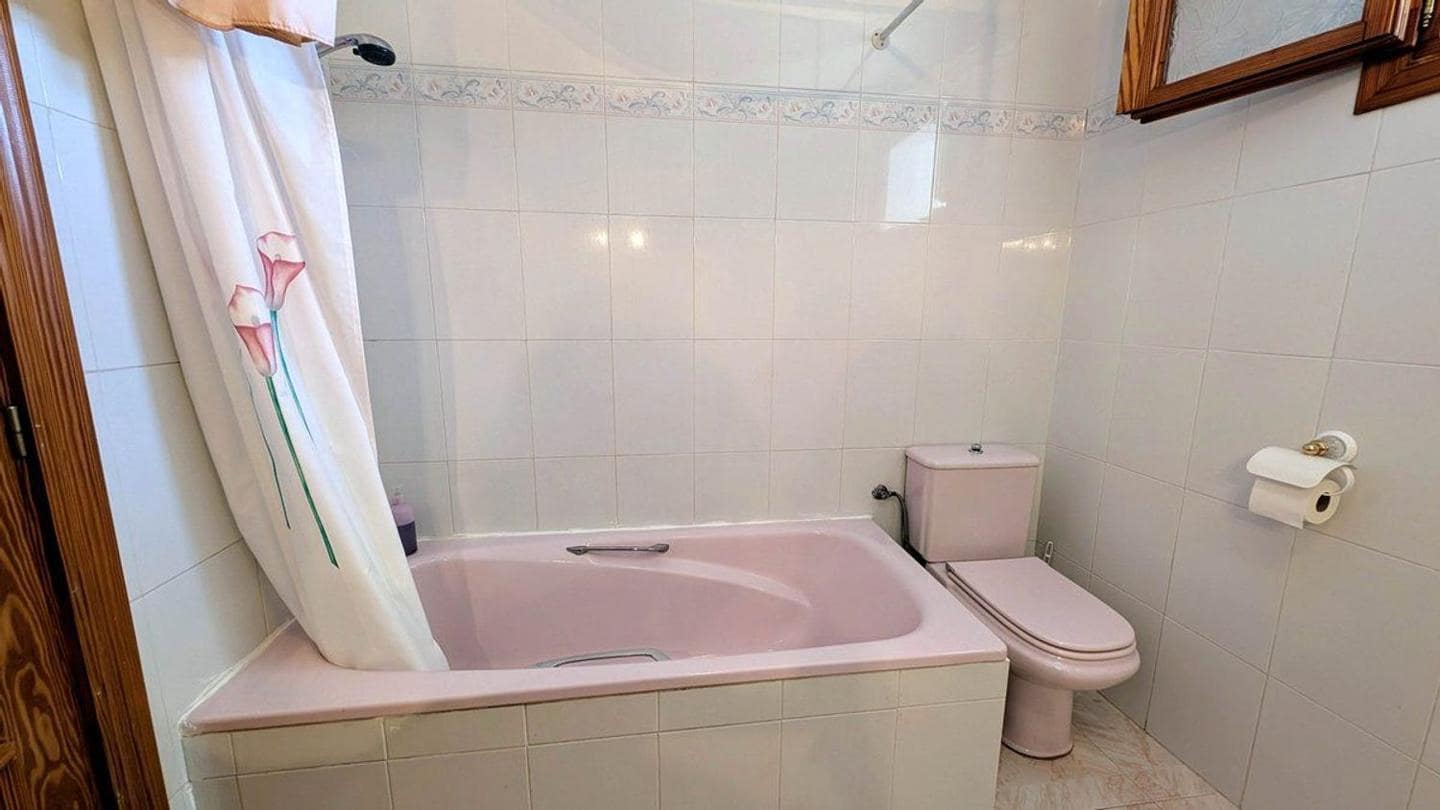 3 bedroom Flat for sale in Calpe / Calp - € 330,000 (Ref: 10041776)
