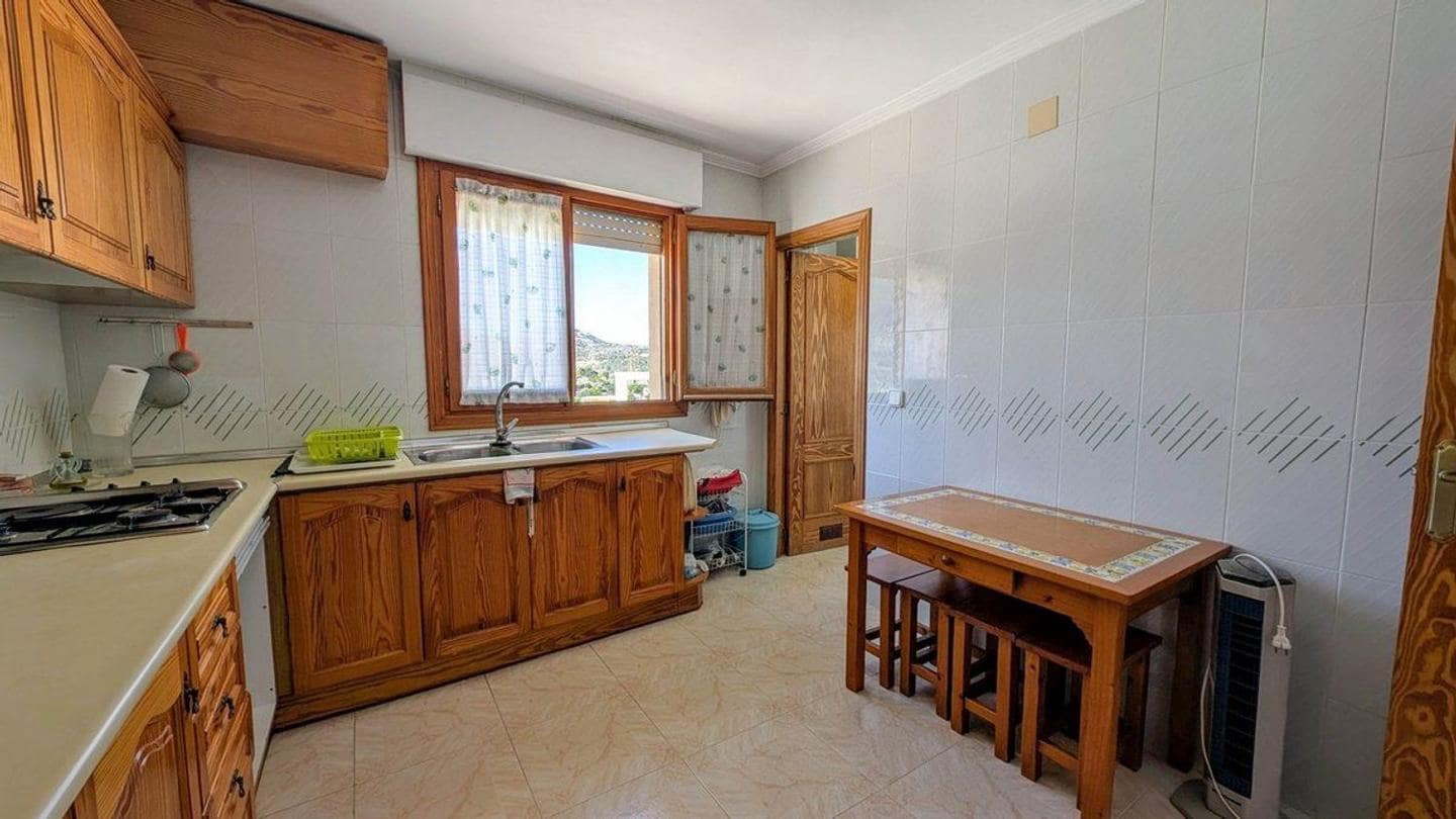 3 bedroom Flat for sale in Calpe / Calp - € 330,000 (Ref: 10041776)