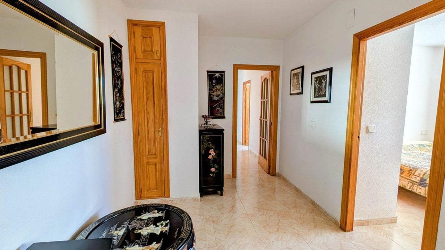 3 bedroom Flat for sale in Calpe / Calp - € 330,000 (Ref: 10041776)