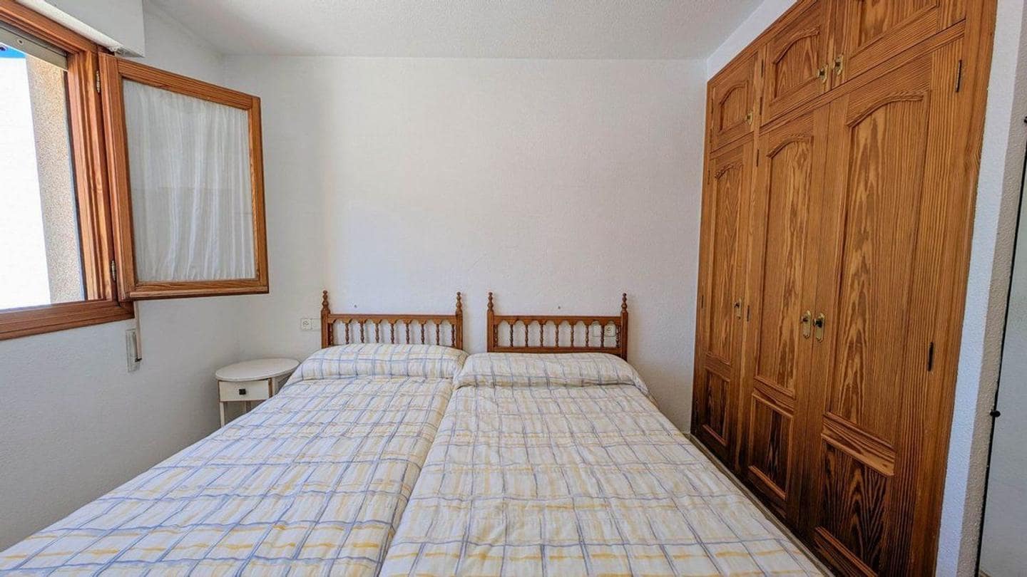 3 bedroom Flat for sale in Calpe / Calp - € 330,000 (Ref: 10041776)