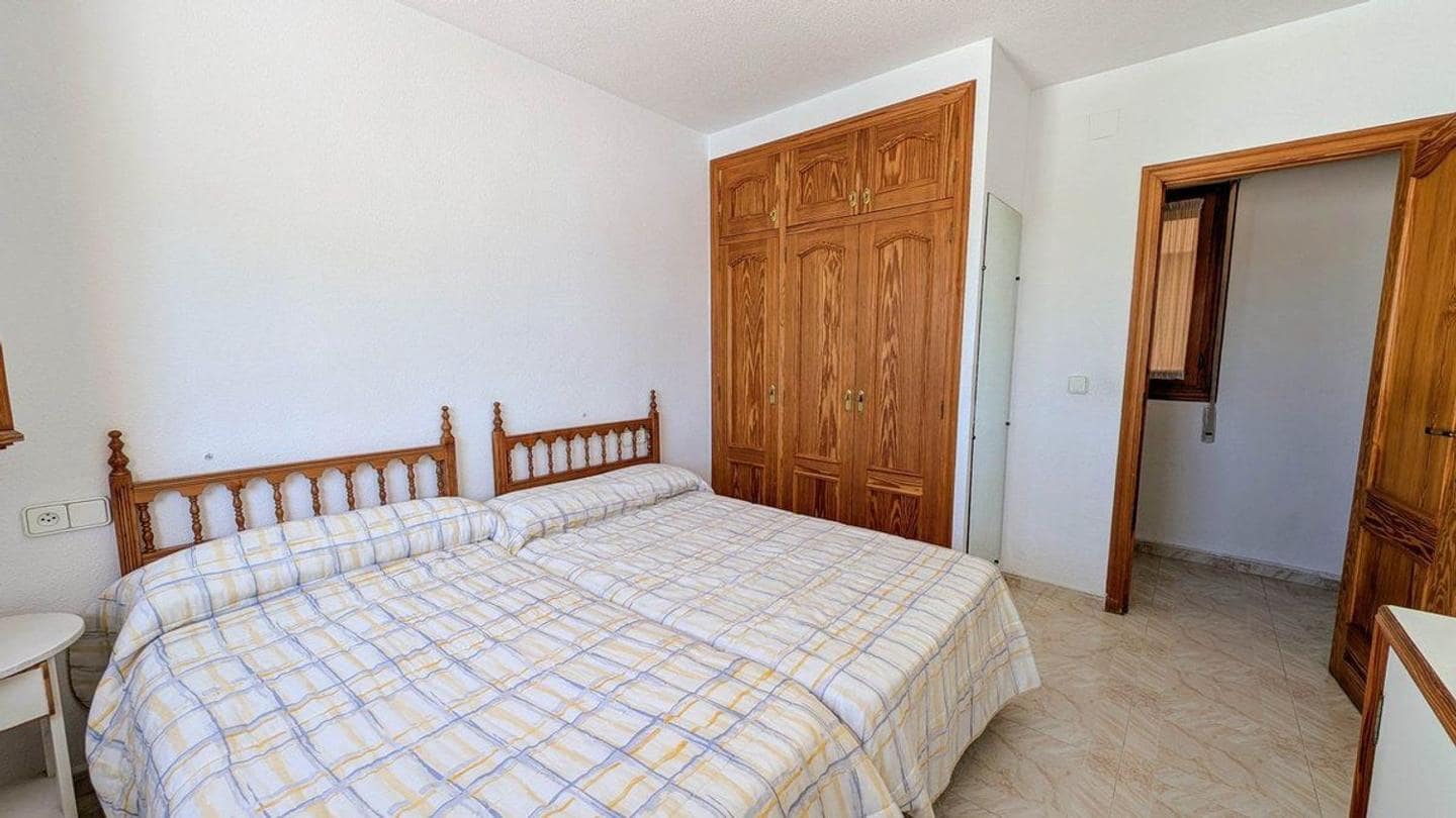 3 bedroom Flat for sale in Calpe / Calp - € 330,000 (Ref: 10041776)