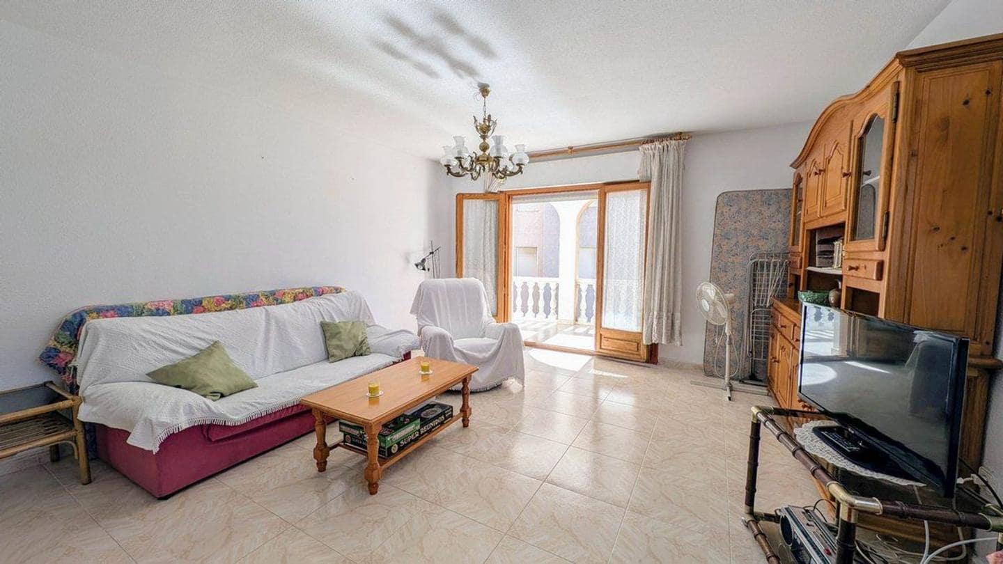 3 bedroom Flat for sale in Calpe / Calp - € 330,000 (Ref: 10041776)