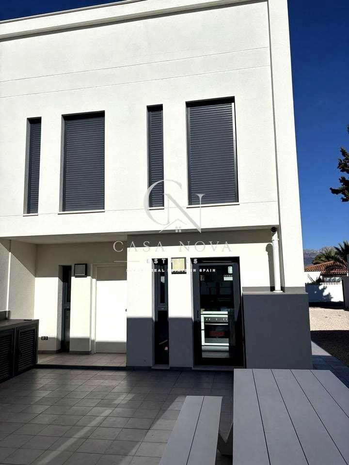 3 chambre Villa/Maison à vendre à Alfaz del Pi / L'Alfas del Pi - 750 000 € (Ref: 10041777)