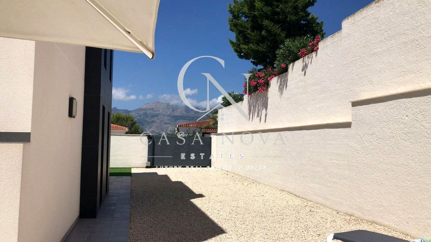 3 chambre Villa/Maison à vendre à Alfaz del Pi / L'Alfas del Pi - 750 000 € (Ref: 10041777)