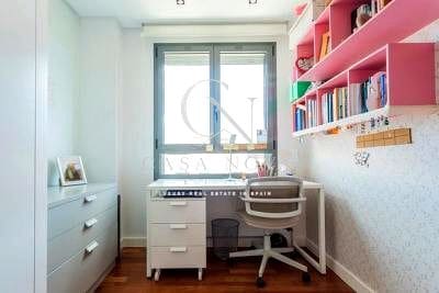Appartement de 4 chambres à louer à Valence ville avec piscine garage - 3 650 € (Ref: 10048917)