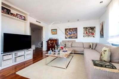 Appartement de 4 chambres à louer à Valence ville avec piscine garage - 3 650 € (Ref: 10048917)