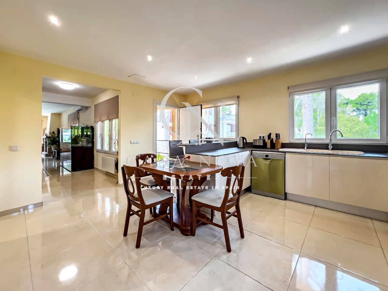 3 soverom Villa til salgs i Chiva med garasje - € 799 000 (Ref: 10050338)