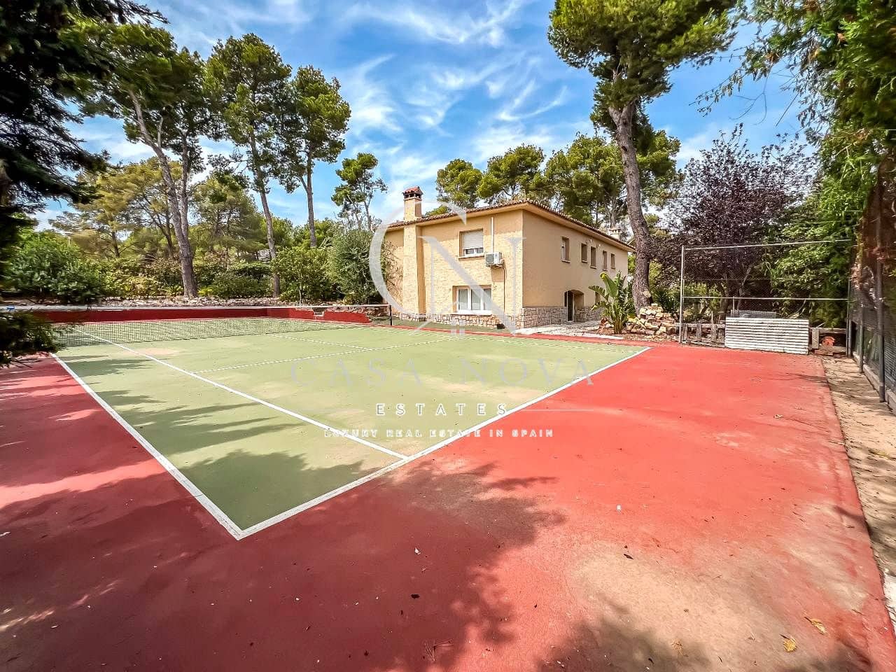 3 soverom Villa til salgs i Chiva med garasje - € 799 000 (Ref: 10050338)