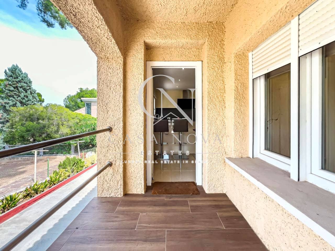 3 soverom Villa til salgs i Chiva med garasje - € 799 000 (Ref: 10050338)