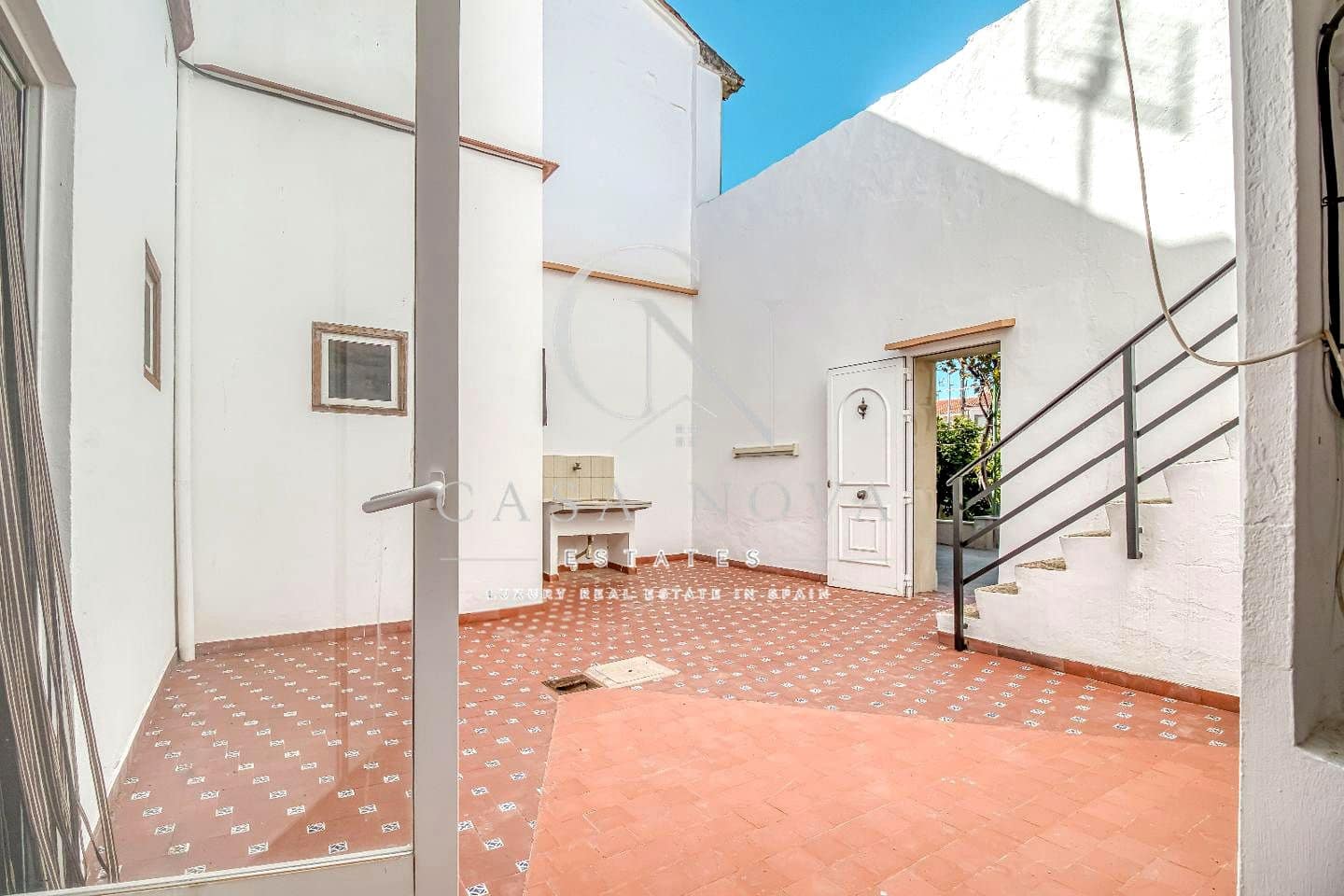 10 soverom Villa til salgs i Benicull med svømmebasseng - € 595 000 (Ref: 10051954)