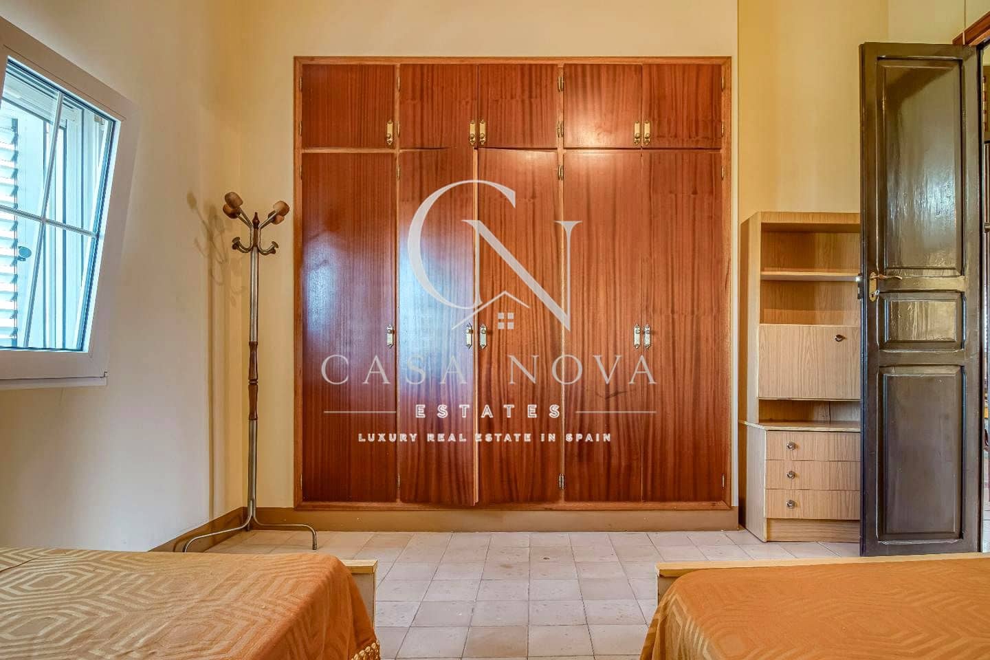 10 soverom Villa til salgs i Benicull med svømmebasseng - € 595 000 (Ref: 10051954)