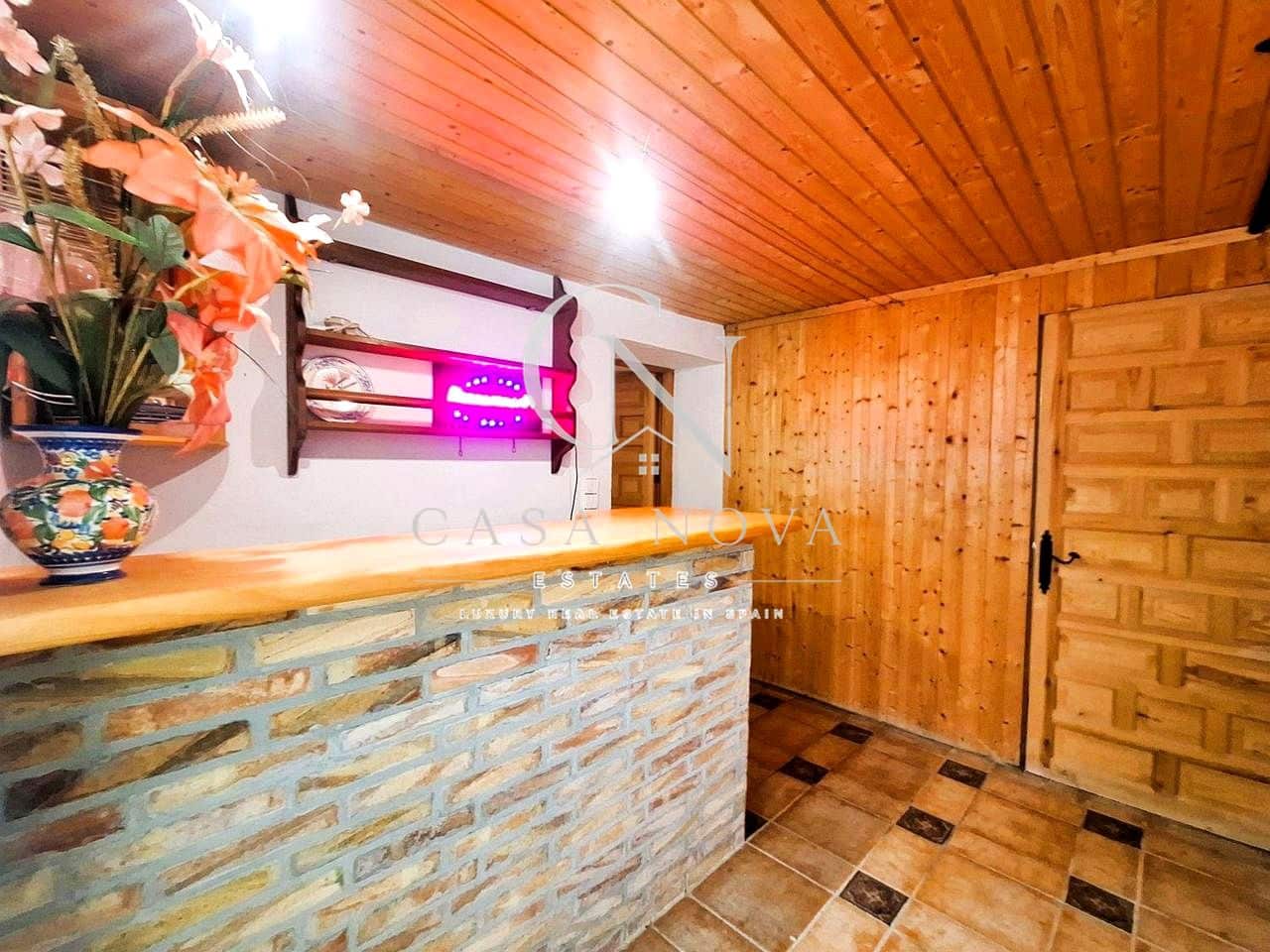 Chalet de 4 habitaciones en Moraira en venta con garaje - 675.000 € (Ref: 10052034)