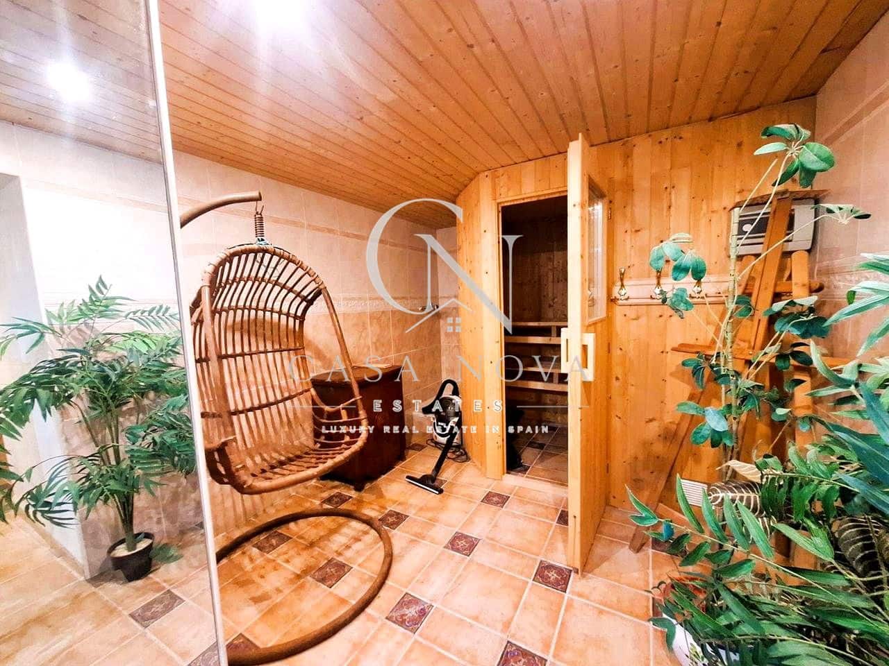 Chalet de 4 habitaciones en Moraira en venta con garaje - 675.000 € (Ref: 10052034)