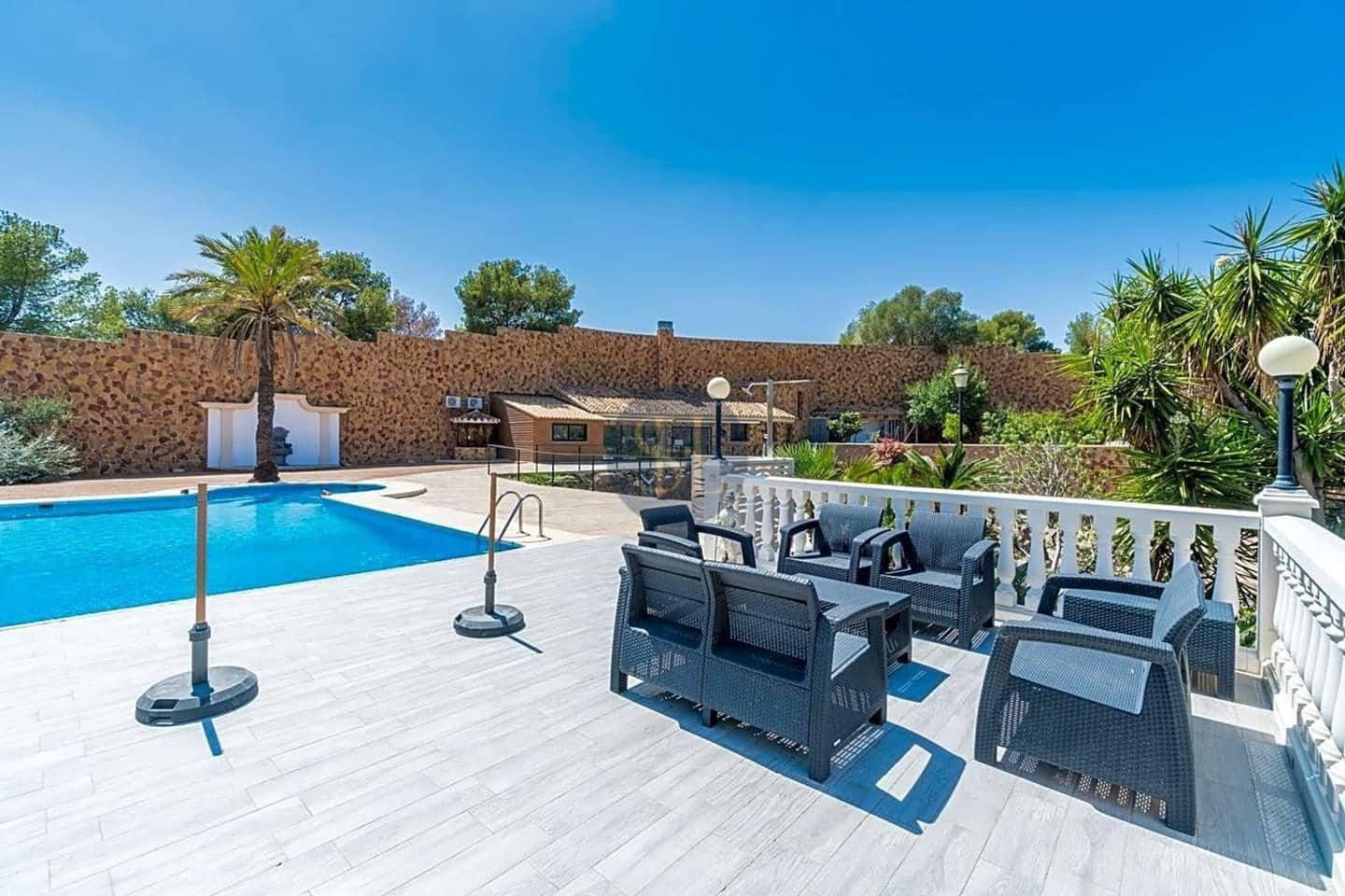 1 Zimmer Villa zu verkaufen in Pucol mit Pool - 1.750.000 € (Ref: 9961074)
