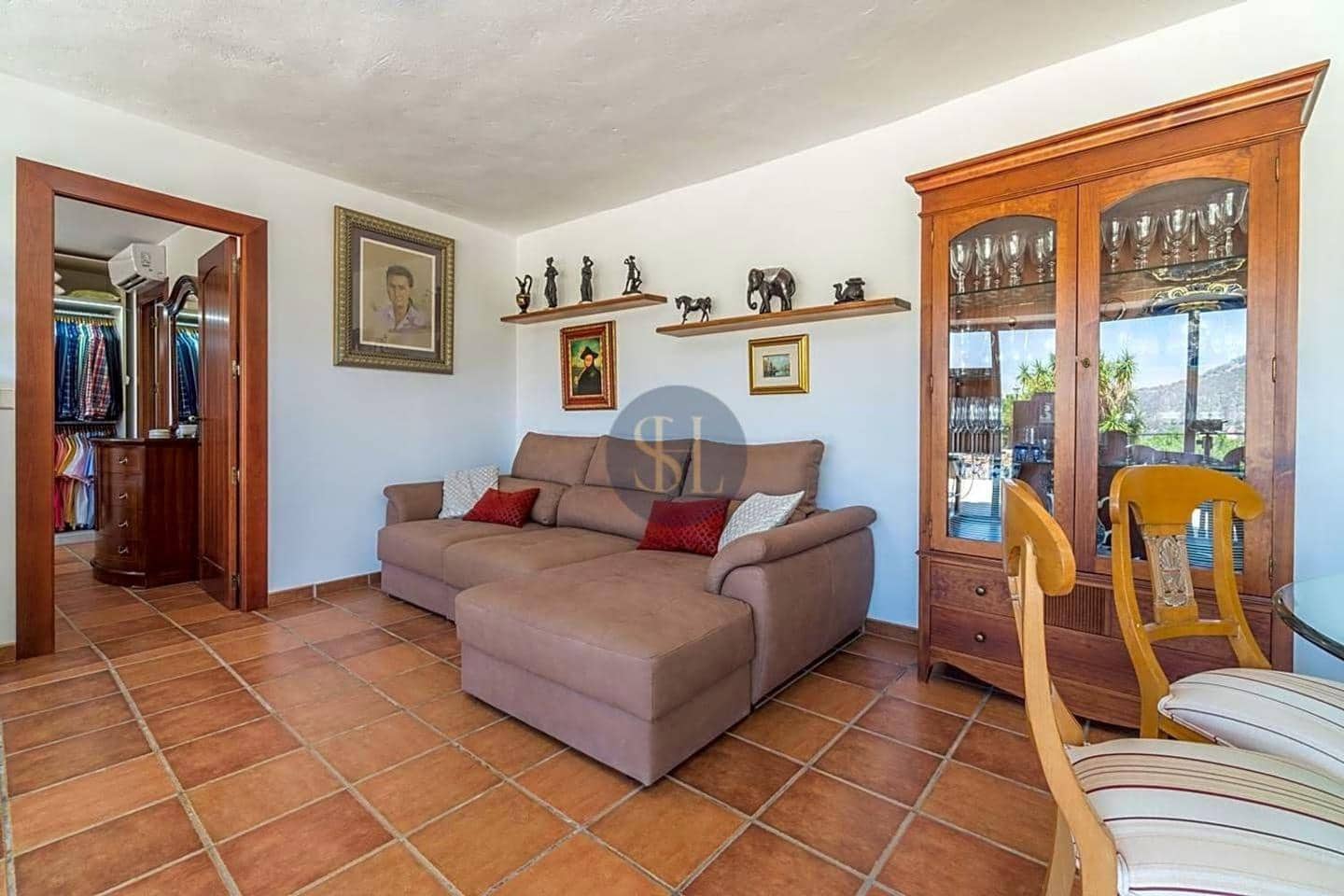 1 Zimmer Villa zu verkaufen in Pucol mit Pool - 1.750.000 € (Ref: 9961074)