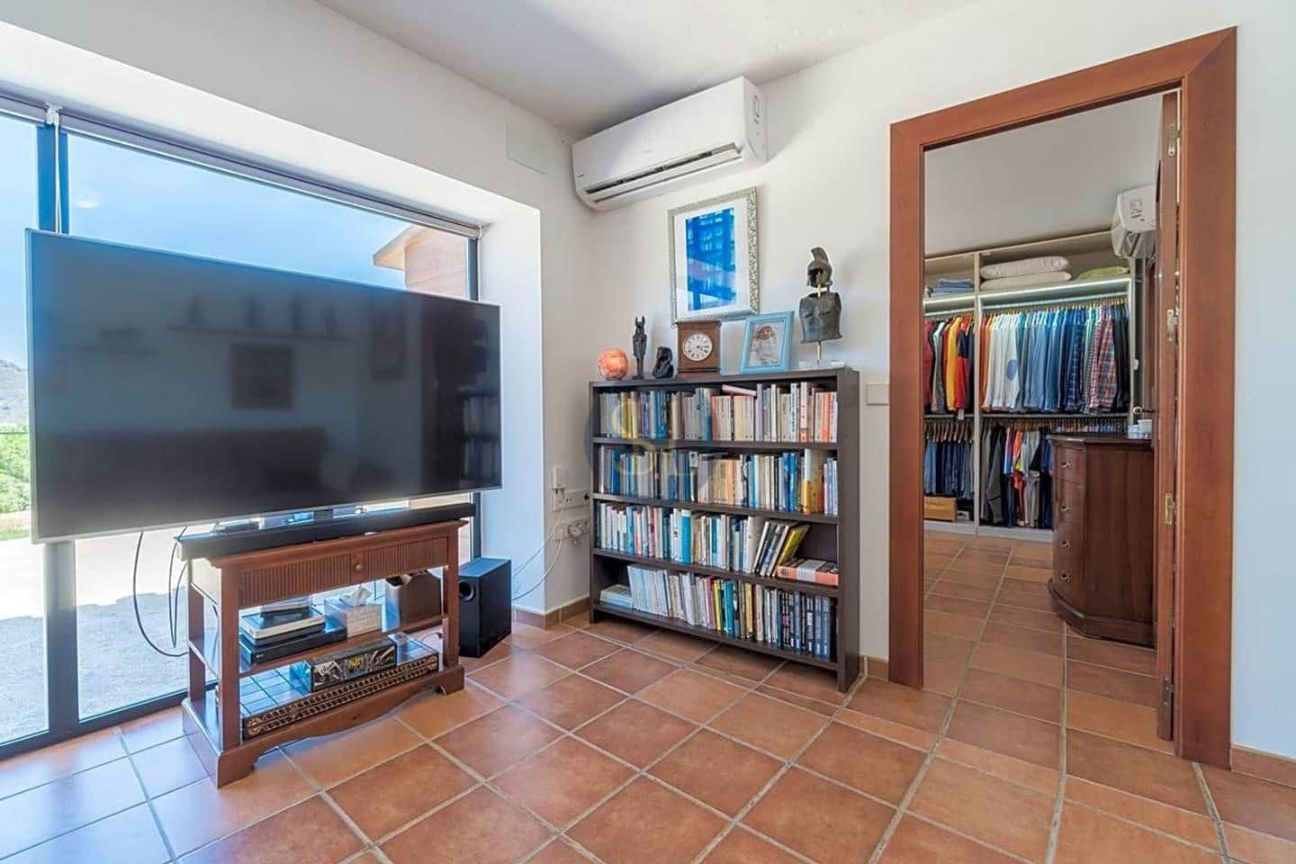 1 Zimmer Villa zu verkaufen in Pucol mit Pool - 1.750.000 € (Ref: 9961074)
