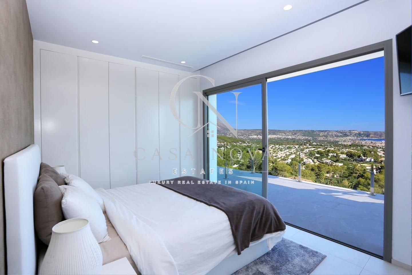 Chalet de 4 habitaciones en Javea / Xàbia en venta con piscina - 1.950.000 € (Ref: 9961075)