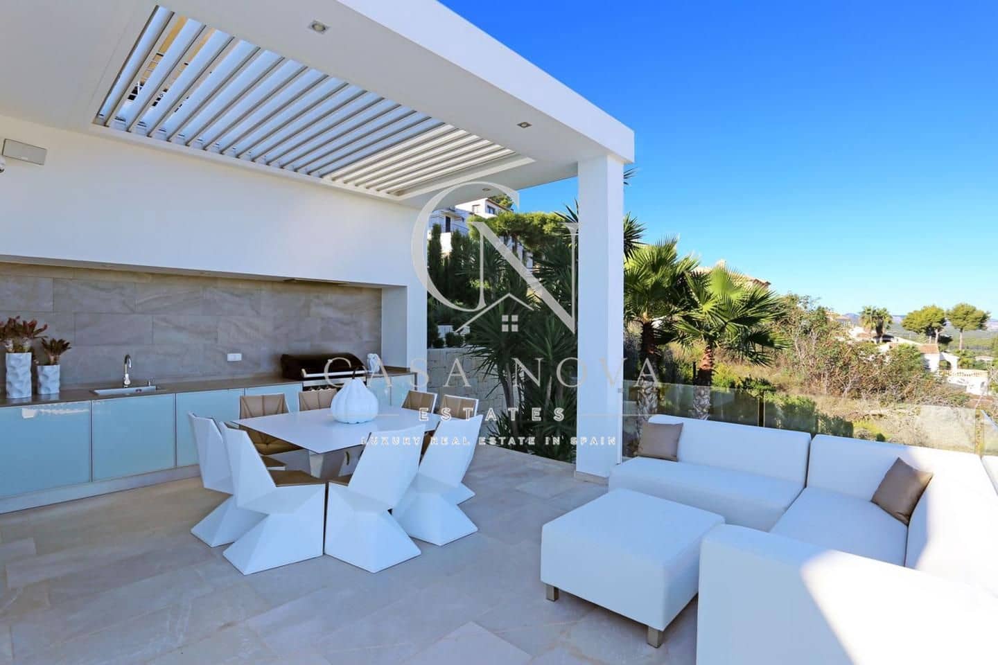 Chalet de 4 habitaciones en Javea / Xàbia en venta con piscina - 1.950.000 € (Ref: 9961075)