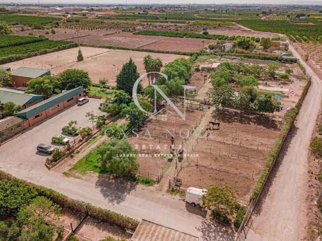4 slaapkamer Villa te koop in Bétera met zwembad garage - € 2.250.000 (Ref: 9961076)