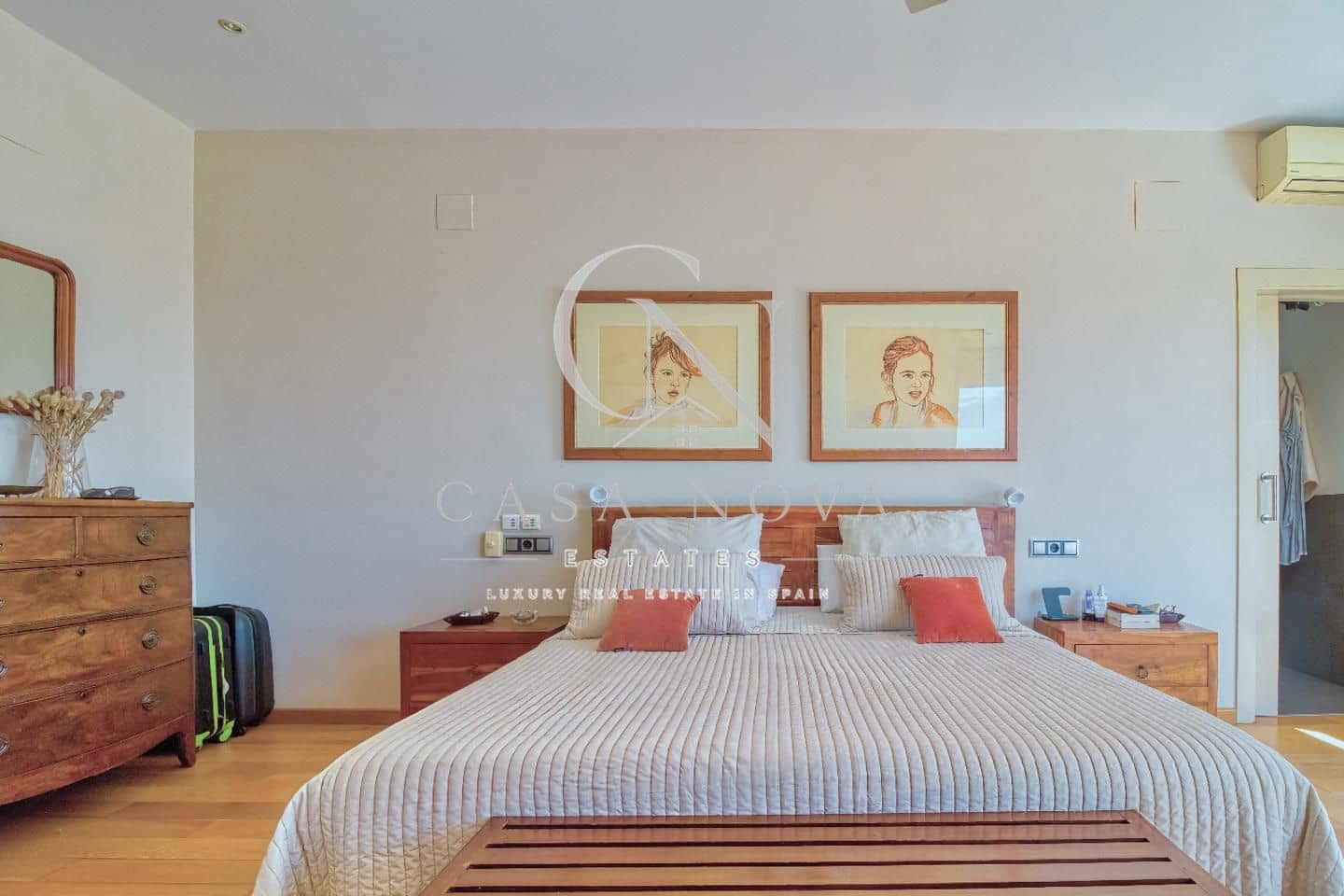 4 slaapkamer Villa te koop in Betera met zwembad garage - € 2.250.000 (Ref: 9961076)