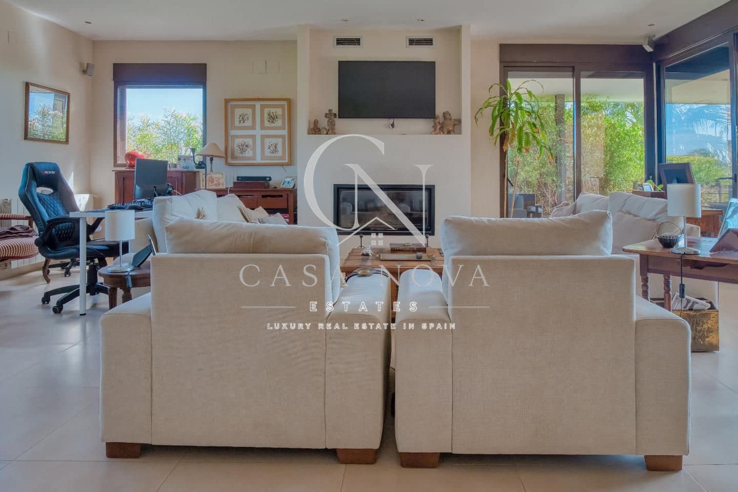 4 slaapkamer Villa te koop in Betera met zwembad garage - € 2.250.000 (Ref: 9961076)