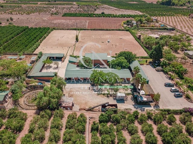 4 slaapkamer Villa te koop in Bétera met zwembad garage - € 2.250.000 (Ref: 9961076)