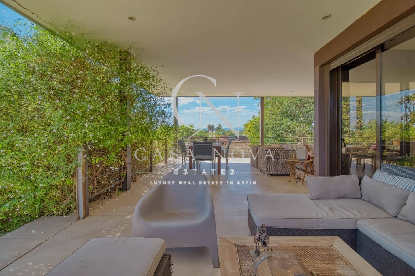 4 slaapkamer Villa te koop in Betera met zwembad garage - € 2.250.000 (Ref: 9961076)