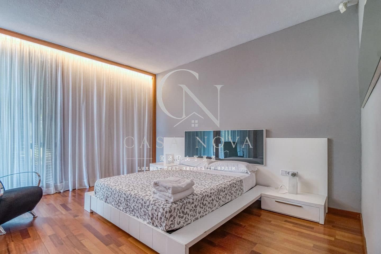 12 bedroom Villa for sale in Favara with pool garage - € 5,000,000 (Ref: 9961077)