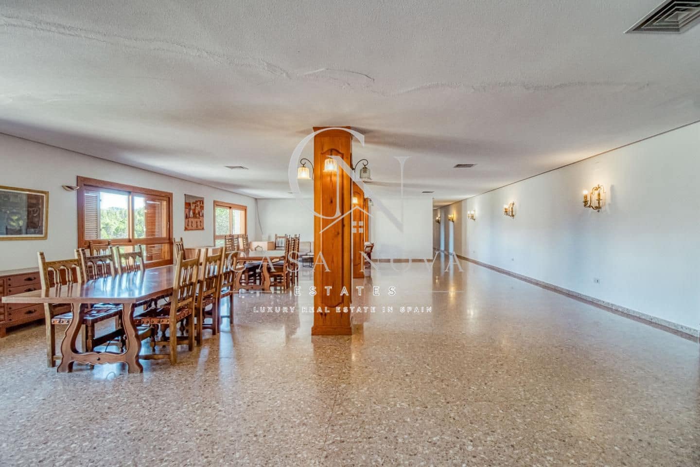 12 bedroom Villa for sale in Favara with pool garage - € 5,000,000 (Ref: 9961077)