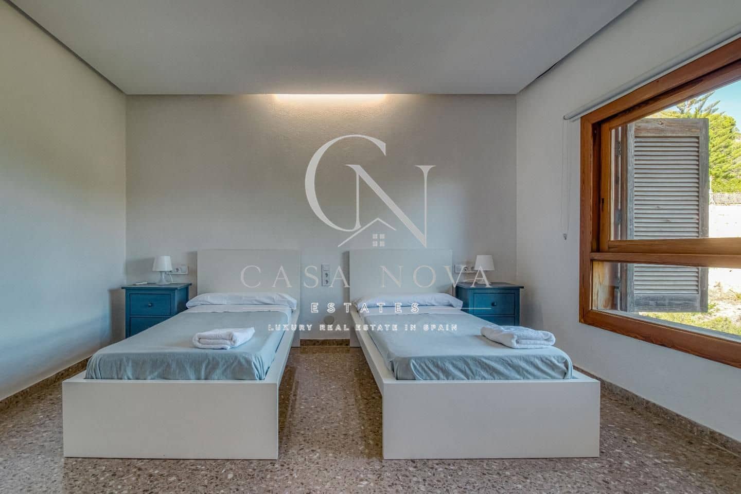 12 bedroom Villa for sale in Favara with pool garage - € 5,000,000 (Ref: 9961077)