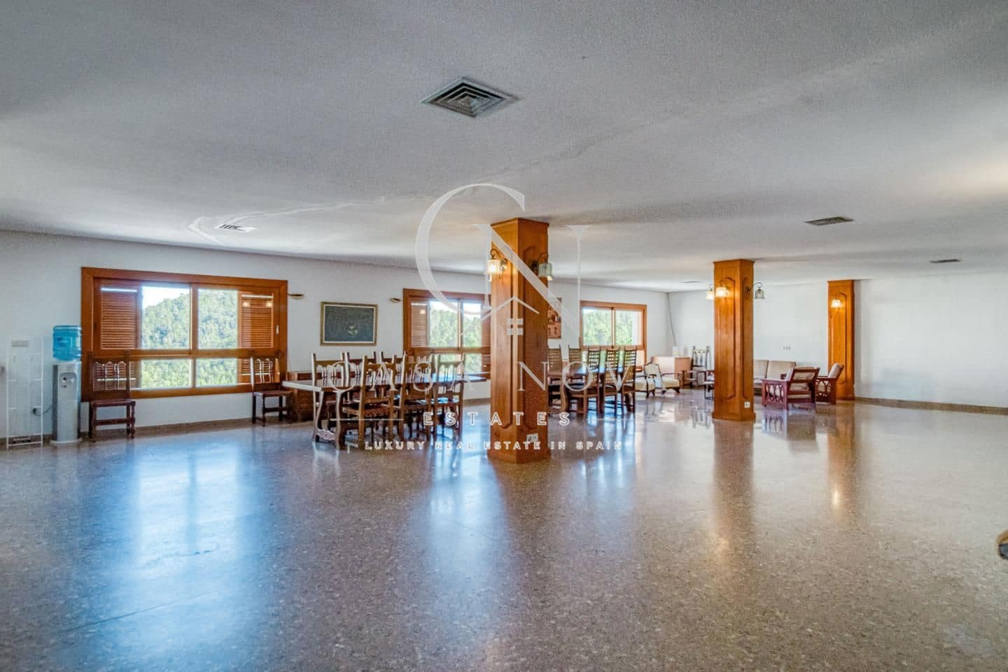 12 bedroom Villa for sale in Favara with pool garage - € 5,000,000 (Ref: 9961077)