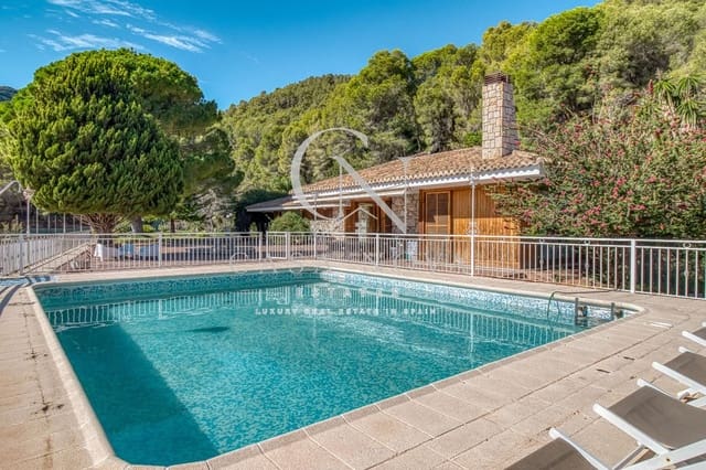 12 slaapkamer Villa te koop in Favara met zwembad garage - € 5.000.000 (Ref: 9961077)