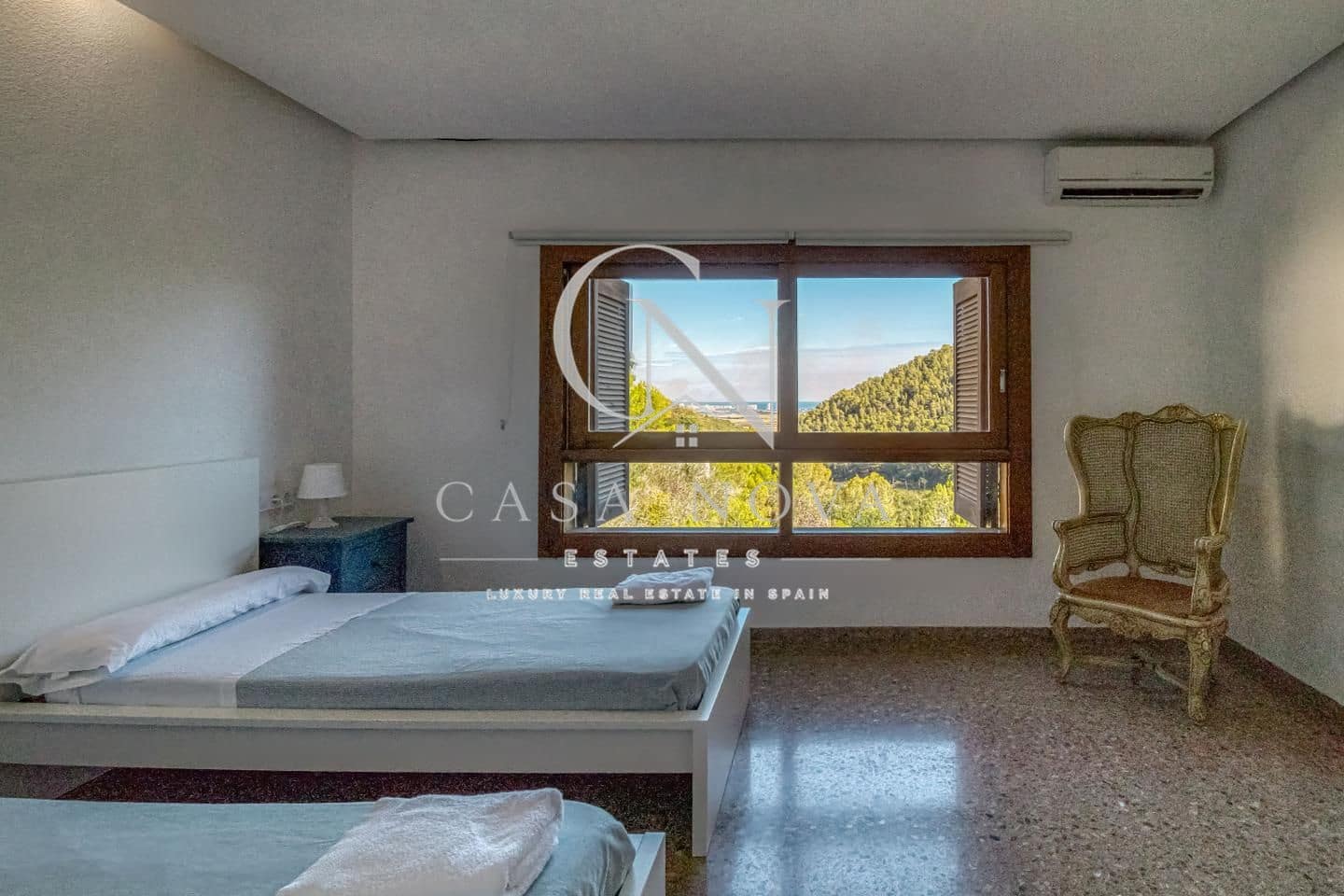 12 bedroom Villa for sale in Favara with pool garage - € 5,000,000 (Ref: 9961077)