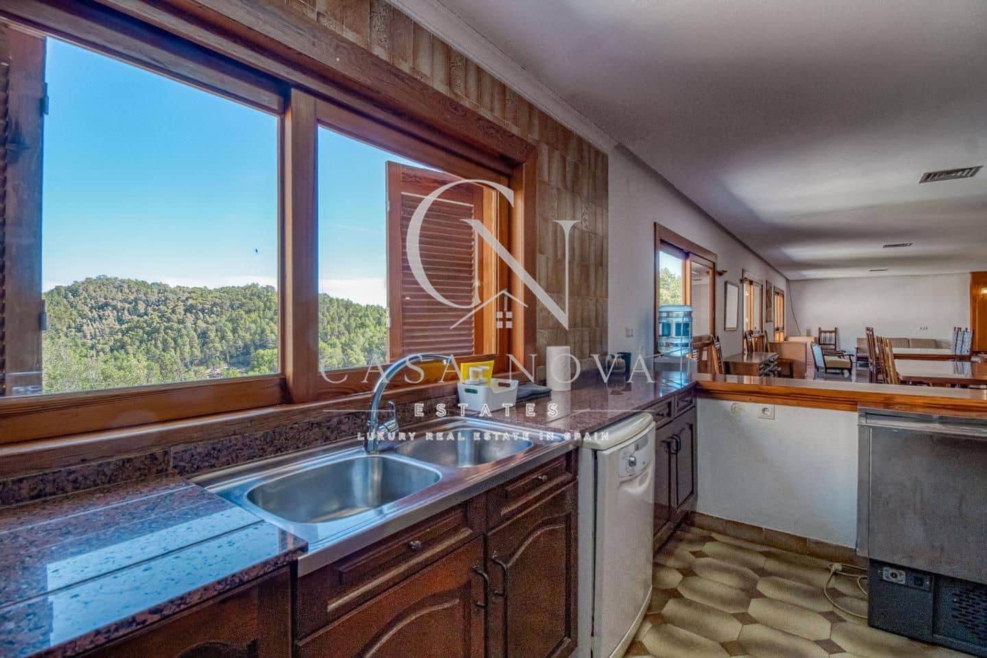 12 bedroom Villa for sale in Favara with pool garage - € 5,000,000 (Ref: 9961077)