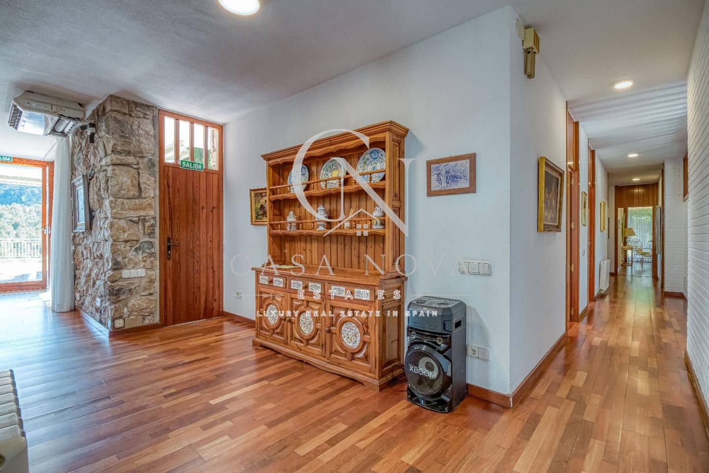 12 bedroom Villa for sale in Favara with pool garage - € 5,000,000 (Ref: 9961077)