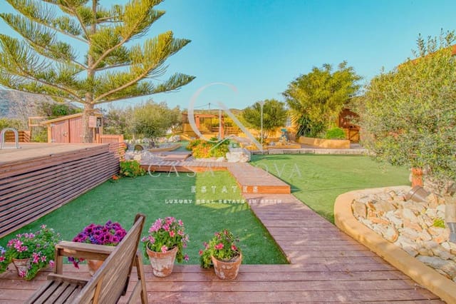 3 soveværelse Villa til salg i Teulada Pueblo, Teulada-Moraira med swimmingpool - € 490.000 (Ref: 9961079)
