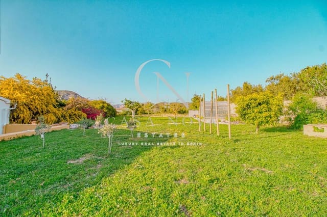 3 soveværelse Villa til salg i Teulada Pueblo, Teulada-Moraira med swimmingpool - € 490.000 (Ref: 9961079)