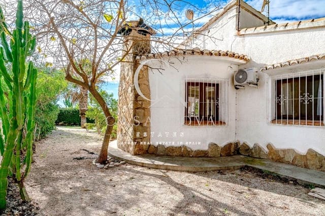 2 soveværelse Villa til salg i Paichi, Teulada-Moraira med swimmingpool - € 550.000 (Ref: 9990140)