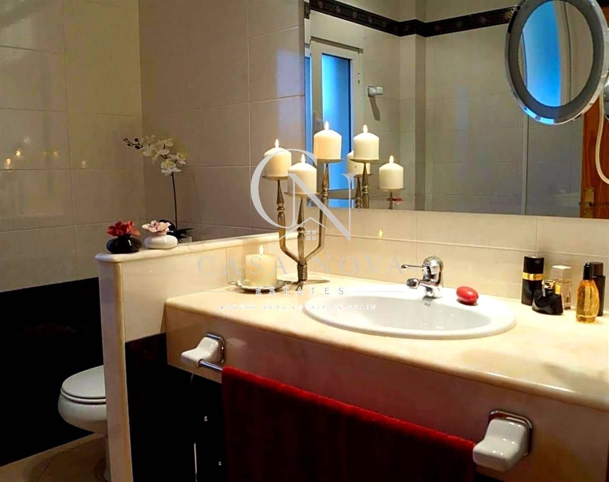 7 bedroom Villa for sale in Oliva with pool garage - € 1,650,000 (Ref: 9990141)