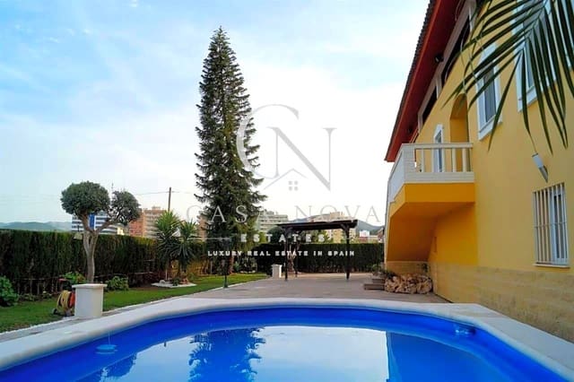 7 bedroom Villa for sale in Oliva Pueblo, Oliva with pool garage - € 1,650,000 (Ref: 9990141)