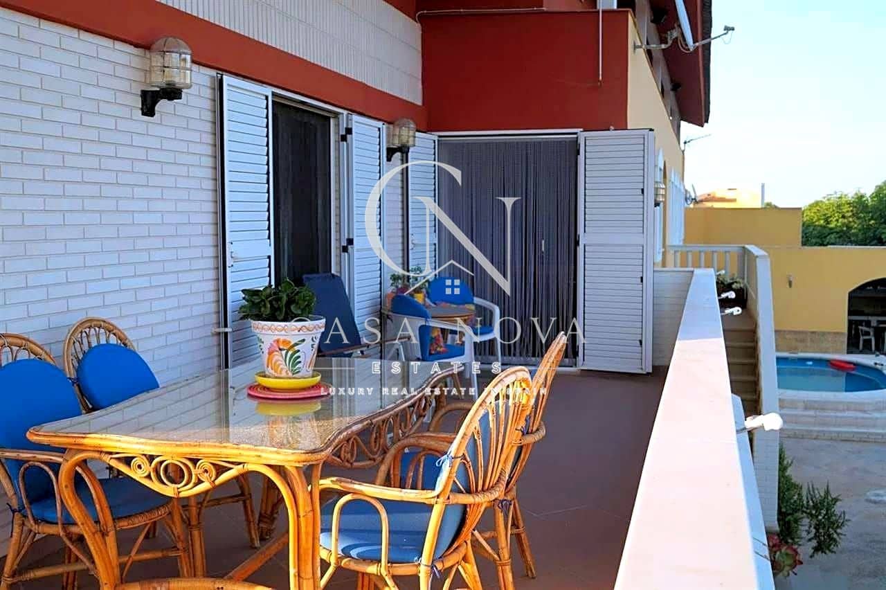 7 bedroom Villa for sale in Oliva with pool garage - € 1,650,000 (Ref: 9990141)
