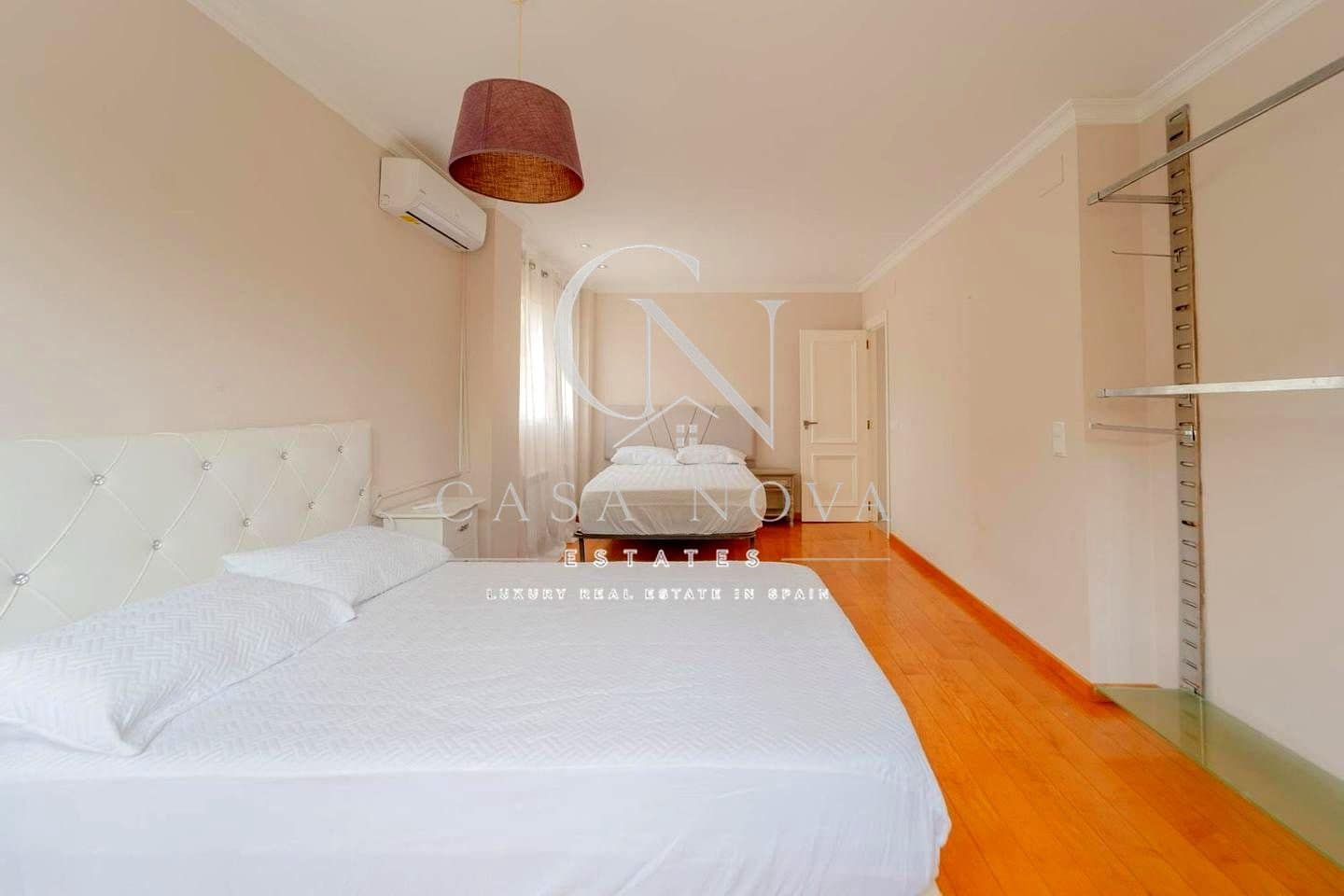 8 sypialnia Willa do wynajęcia w Betera z basenem garażem - 5 000 € (Ref: 9994691)