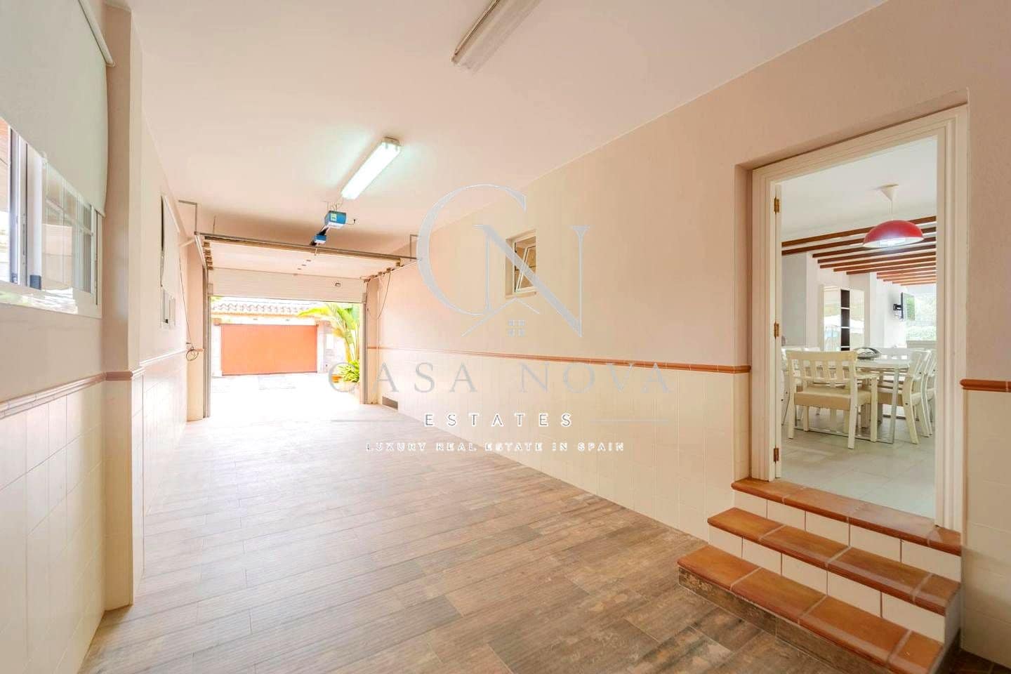 8 sypialnia Willa do wynajęcia w Betera z basenem garażem - 5 000 € (Ref: 9994691)