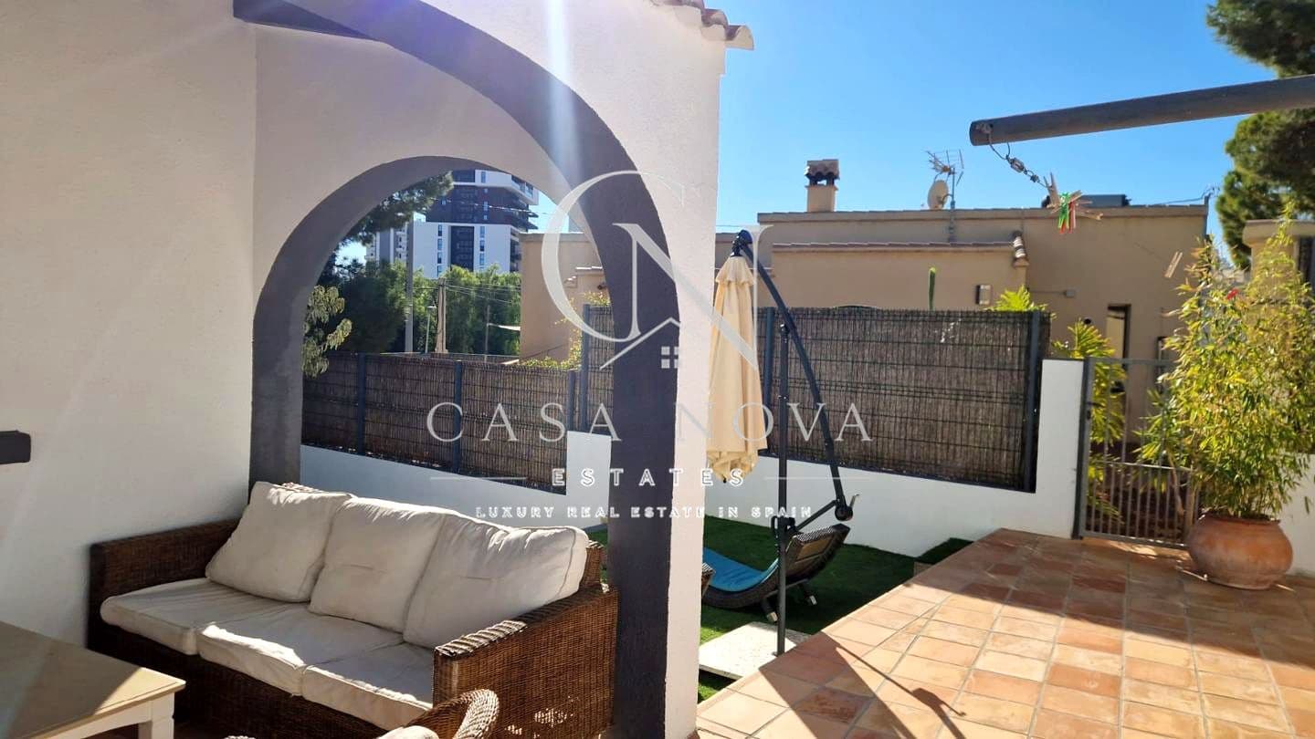 5 soverom Villa til salgs i Calpe / Calp med svømmebasseng - € 719 000 (Ref: 9994696)